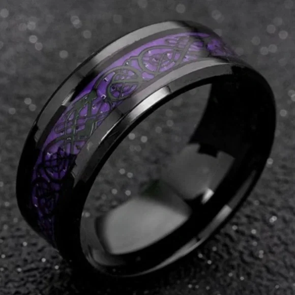 NWT - 8MM Retro Titanium/Stainless Steel Alloy Dragon Patterned Ring (Purple/Bk) - Picture 1 of 4